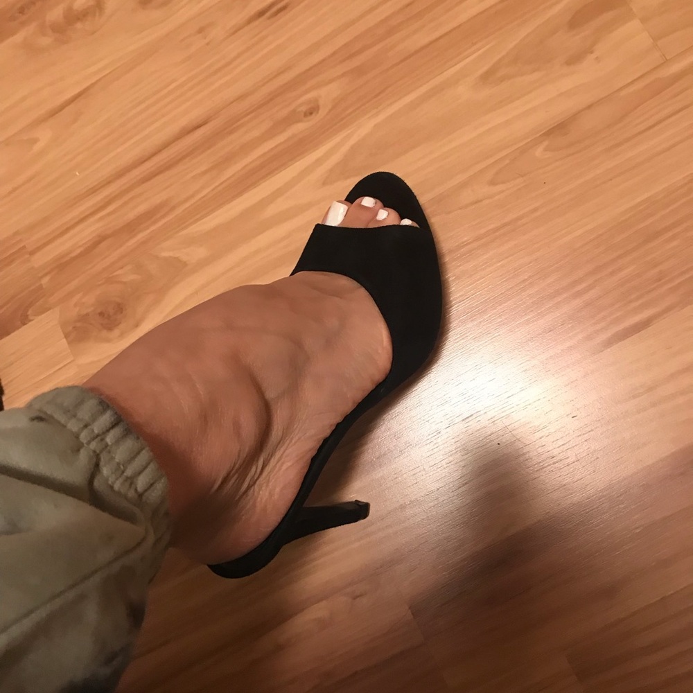 Steve Madden Black sandals